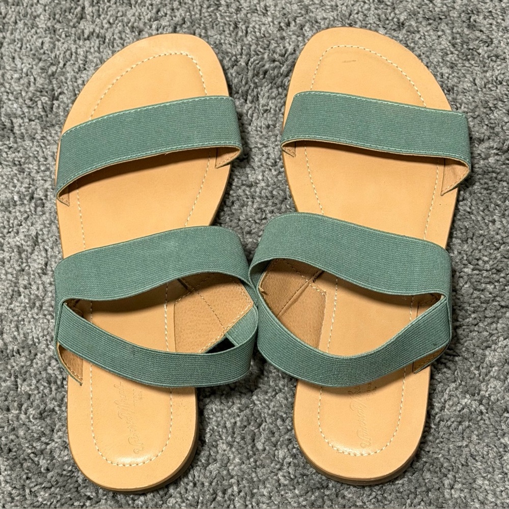 Universal Thread Strappy Sandals | Size 9